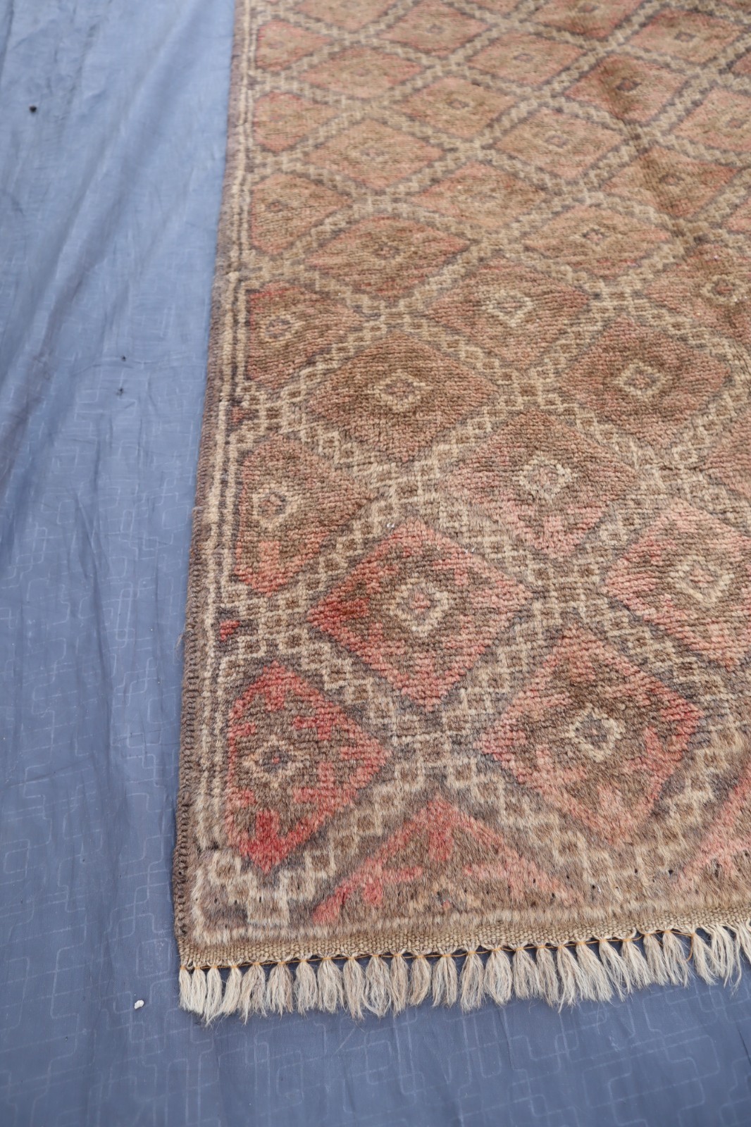 2’9×4’8 ft Antique Afghan Handmade Wool Rug, Faded Peach Geometric Rug, Kids Rug