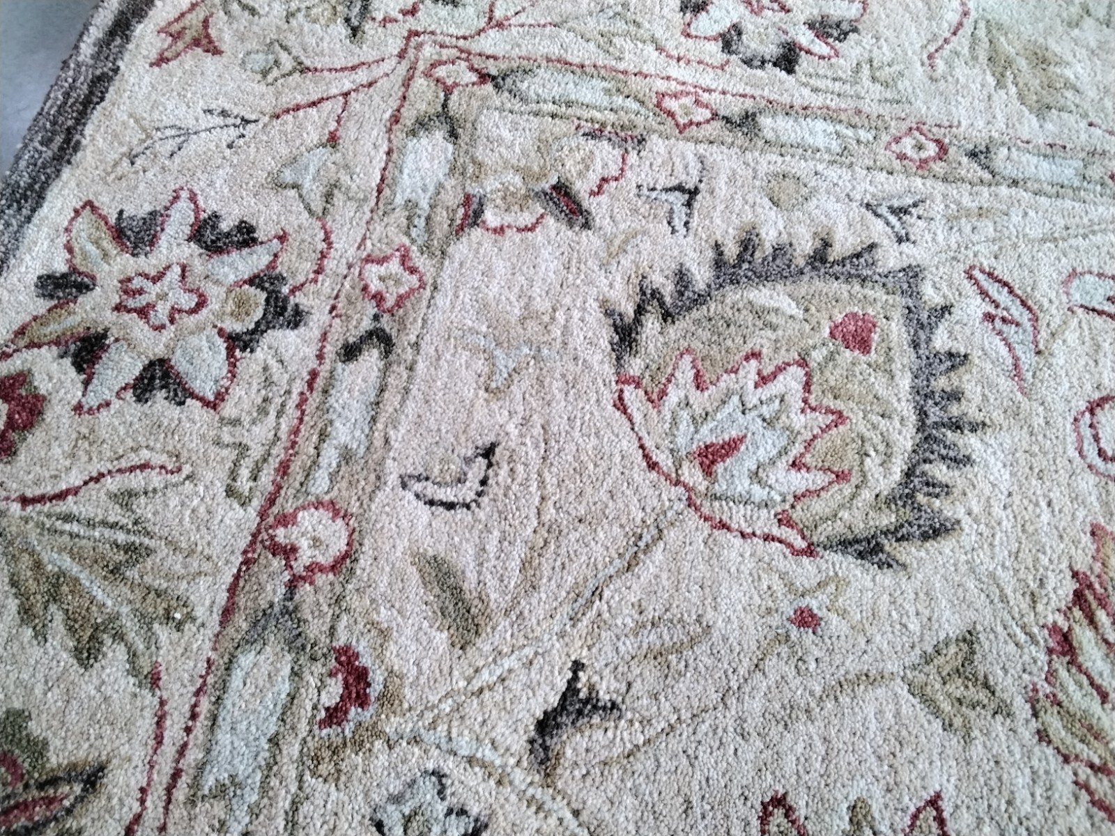 BEIGE / BEIGE 6′ X 9′ Hole in Rug, Reduced Price 1172763964 AT812A-6