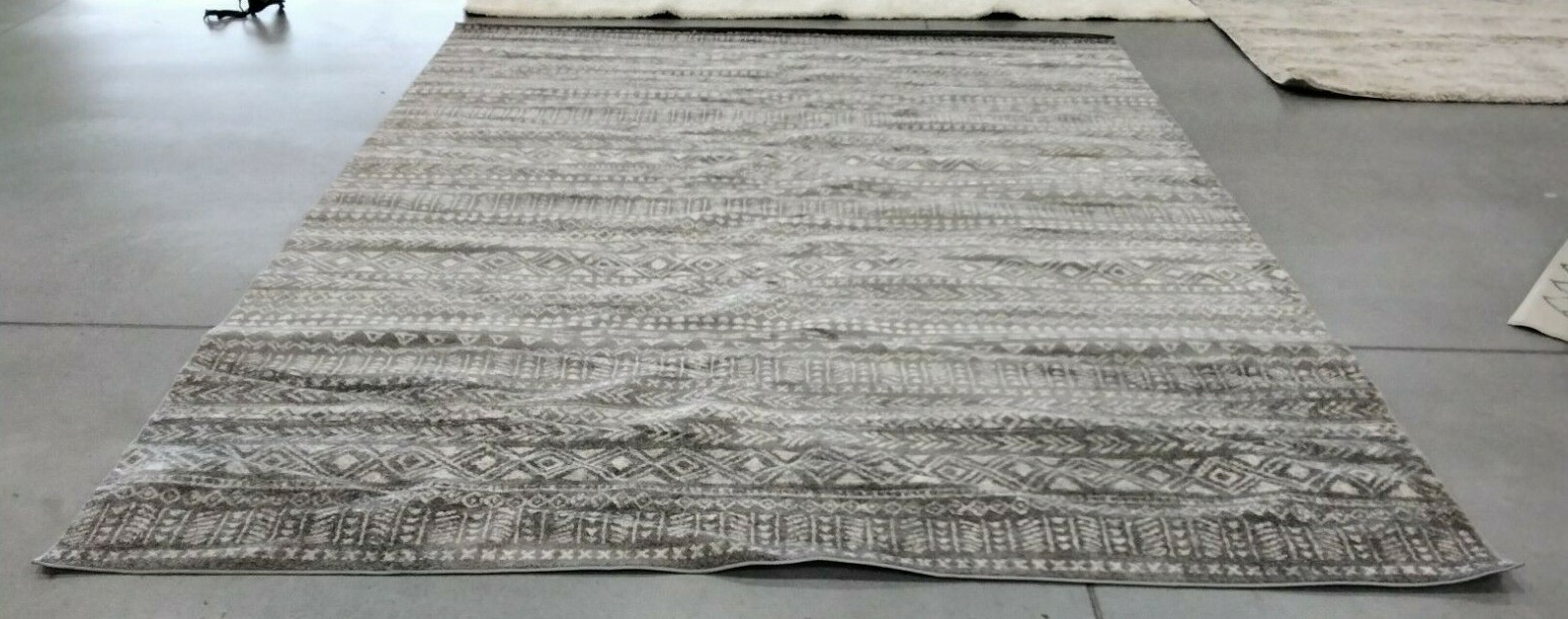 DARK GREY / IVORY 10′ X 13′ Back Stain Rug, Reduced Price 1172712629 TUL263F-10