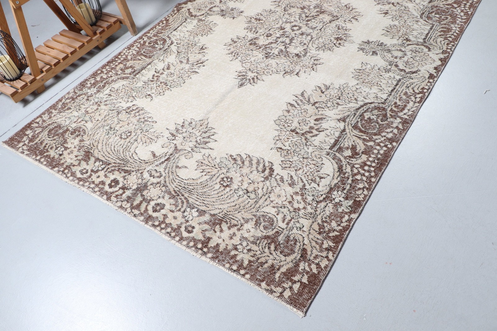 5,4×8,7 ft Rug, Turkish Vintage Rug, Brown Polka dot Wool Rug
