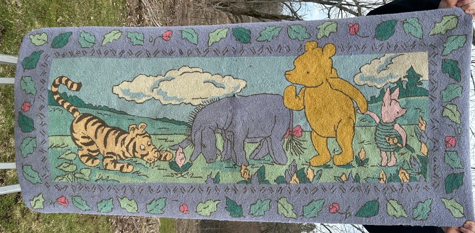 COURISTAN WOOL WINNIE THE POOH 30″ X 64″ AREA RUG HAND HOOKED DISNEY’S NURSERY