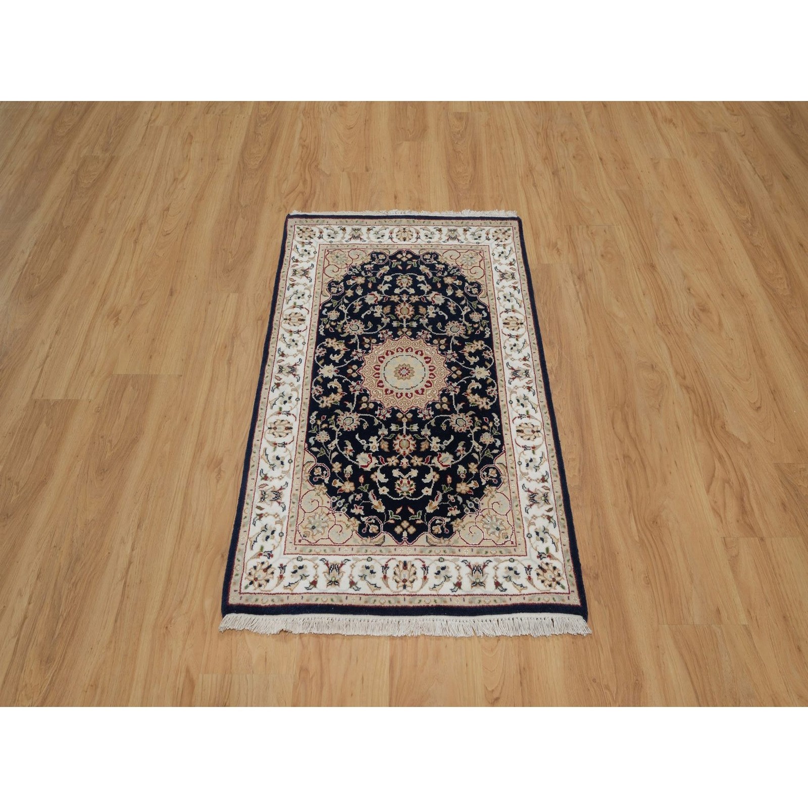 2’8″x4’2″ Navy Nain Medallion Design Hand Knotted Wool and Silk Mat Rug R91533