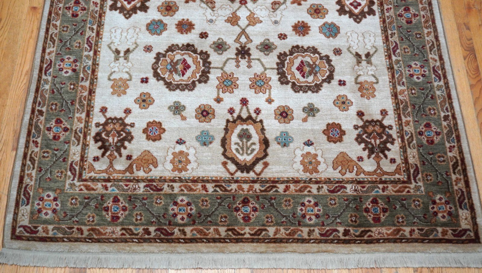 Authentic Original Karastan Ivory Oushak # 700-721 Wool Pile Rug 5’9″ x 9′