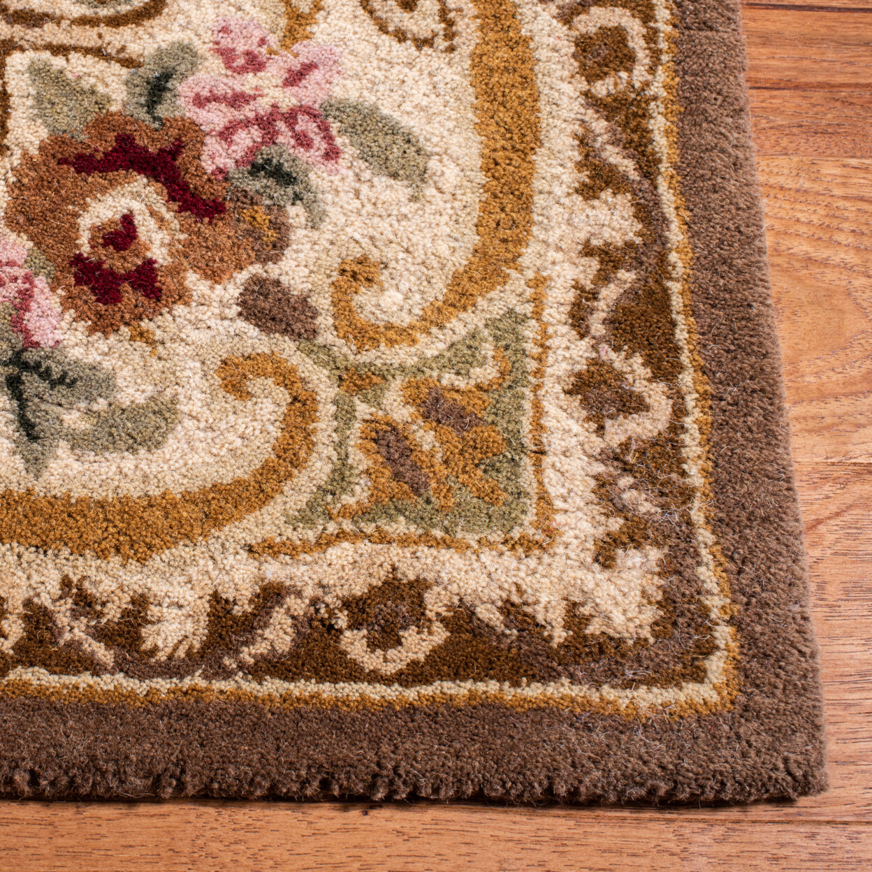 SAFAVIEH Classic CL280A Handmade Light Gold / Green Rug