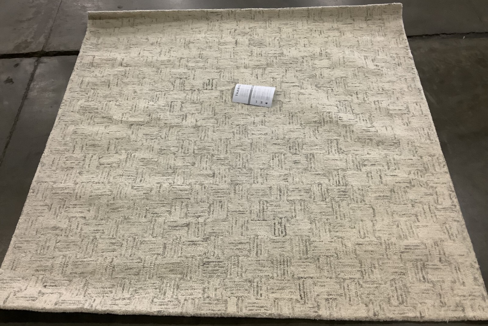 LIGHT GREY / IVORY 5′ X 5′ SQ Flaw in Rug, Reduced Price 1172668457 MLP537F-5SQ