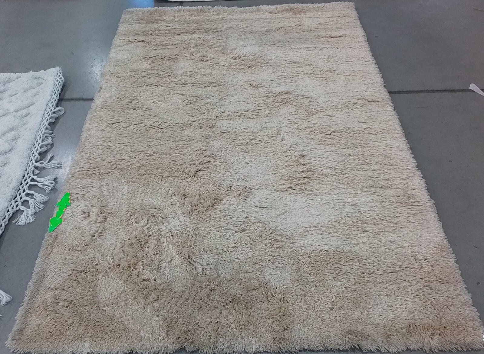 LIGHT BEIGE 5′-1″ x 7′-6″ Stained Rug, Reduced Price 1172773879 SGI320K-5