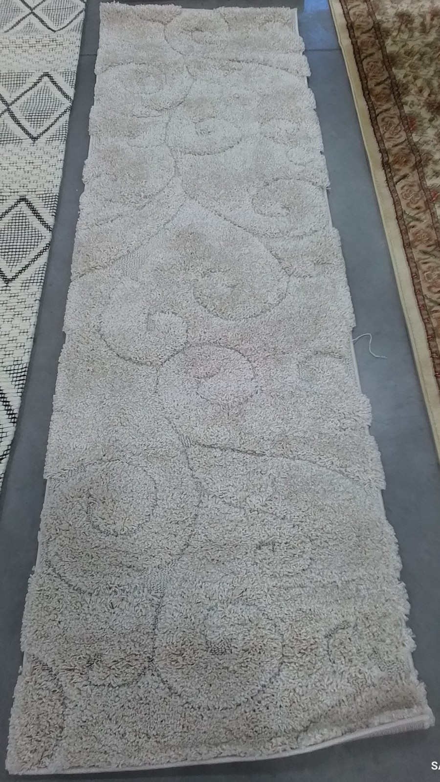 CREME / CREME 2′-3″ x 7′-0″ Flaw in Rug, Reduced Price 1172808607 SG455-1111-27