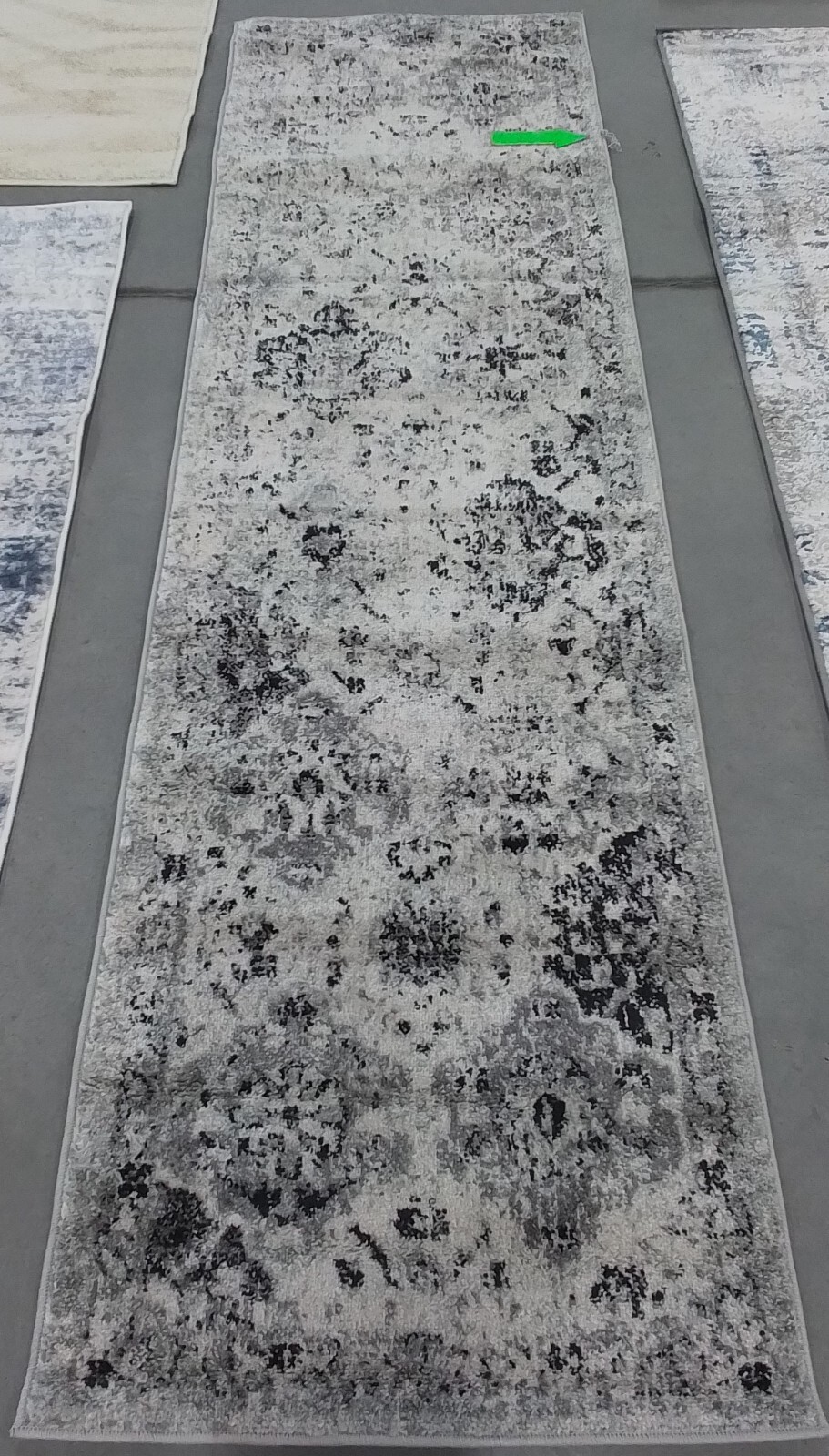 SILVR GREY 2′-3″ x 8′-0″ Damaged Binding Rug Reduced Price 1172775802 MAD611G-28