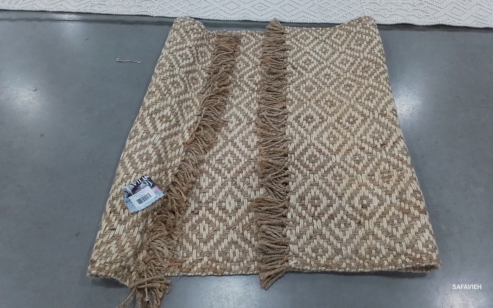 NATURAL / IVORY 4′-0″ x 6′-0″ Flaw in Rug, Reduced Price 1172802224 NF450A-4
