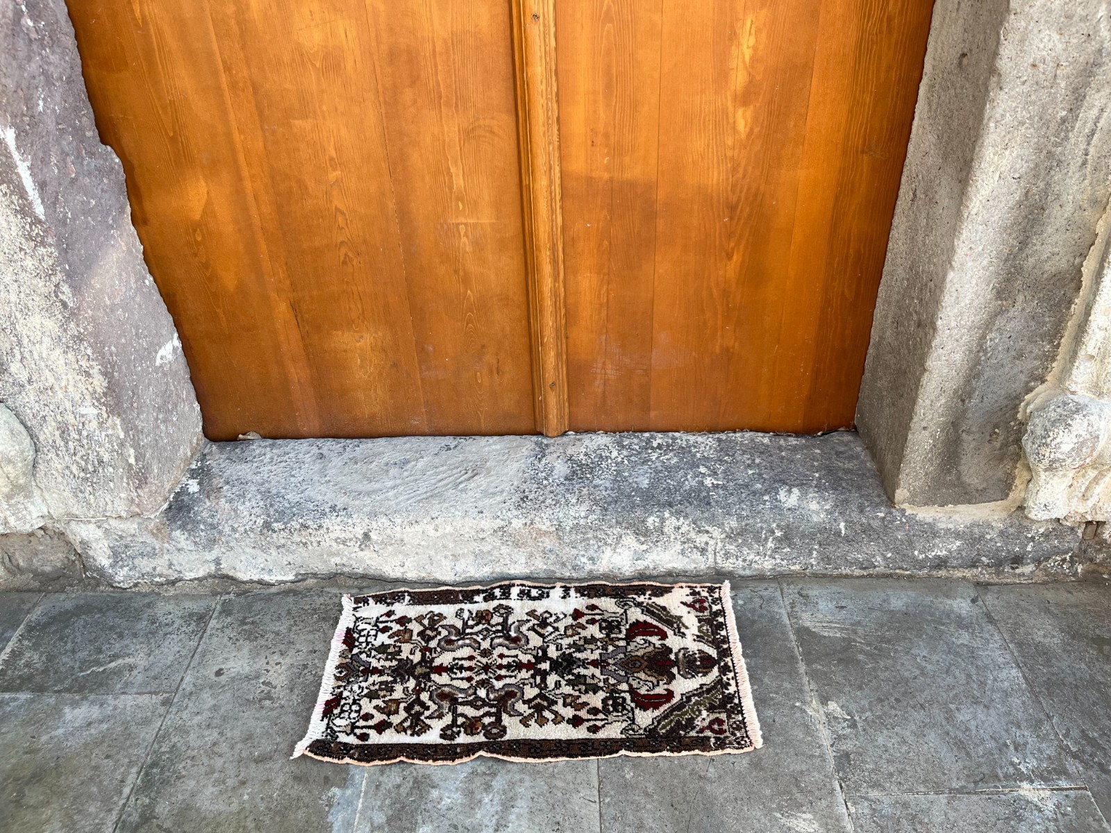 Vintage Turkish Rug 1.4×2.6 ft Hand-Knotted Floral Wool Door Mat Boho Accent Rug