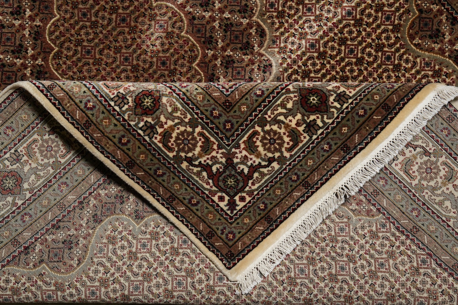 5.8 x 8 Hand-Knotted Wool and Silk Tabriiz Mahii Rug EARTH TONES #F-3062