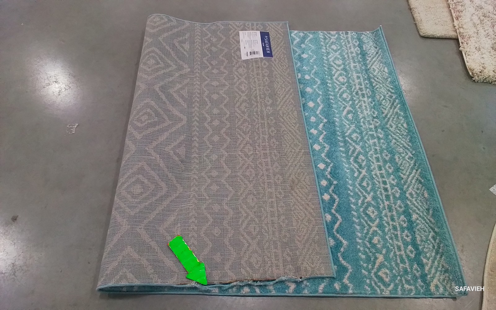 TURQUOISE / IVORY 4′-0″ x 6′-0″ Damaged Rug, Reduced Price 1172802983 TUL267K-4