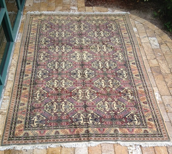 1960’s Traditional Oriental Design Gold Wool Rug 6′ 3″ x 9′ 5″