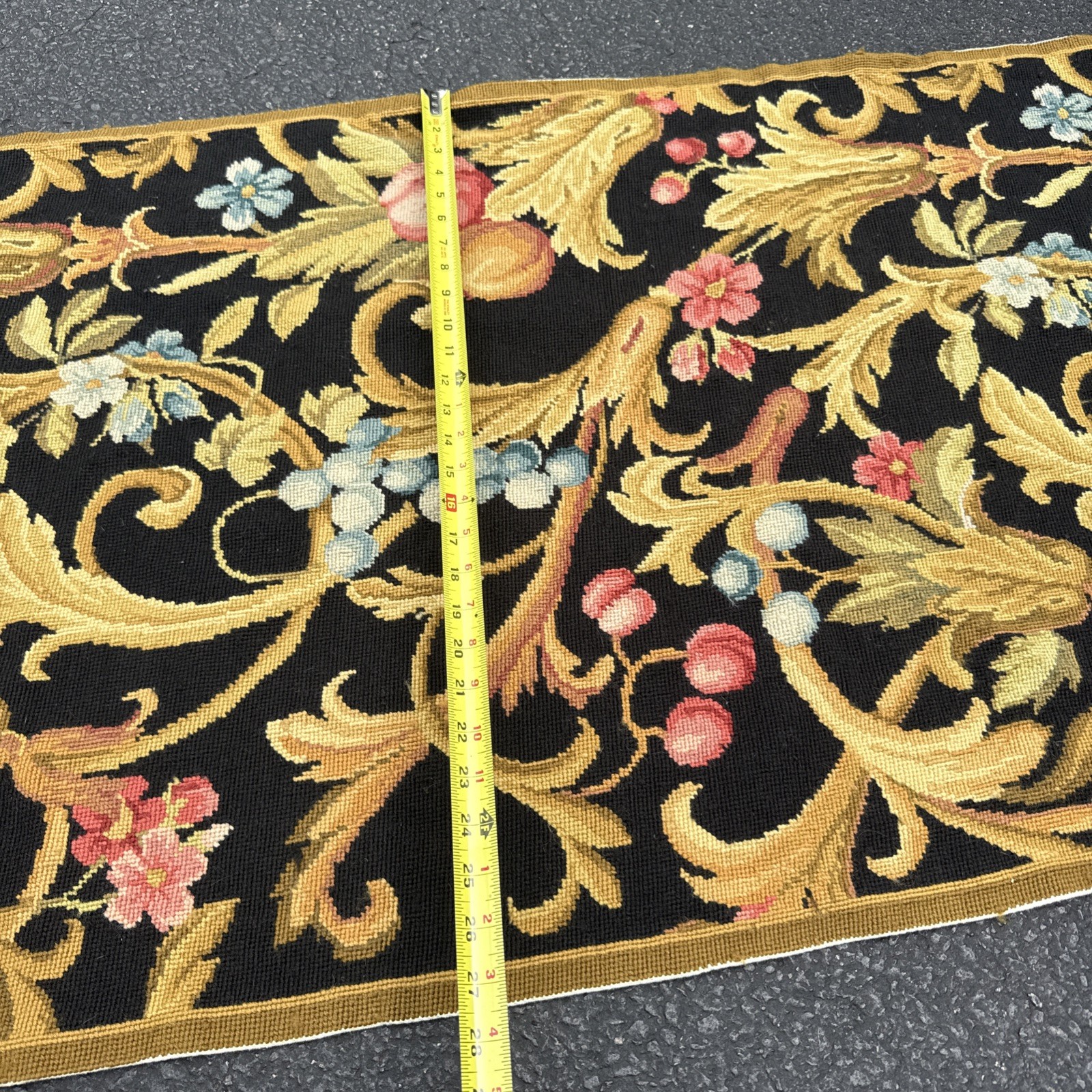 Needlepoint Black Hand-Woven 44″ X 27″ All-Over Floral English Garden Rug WARPED