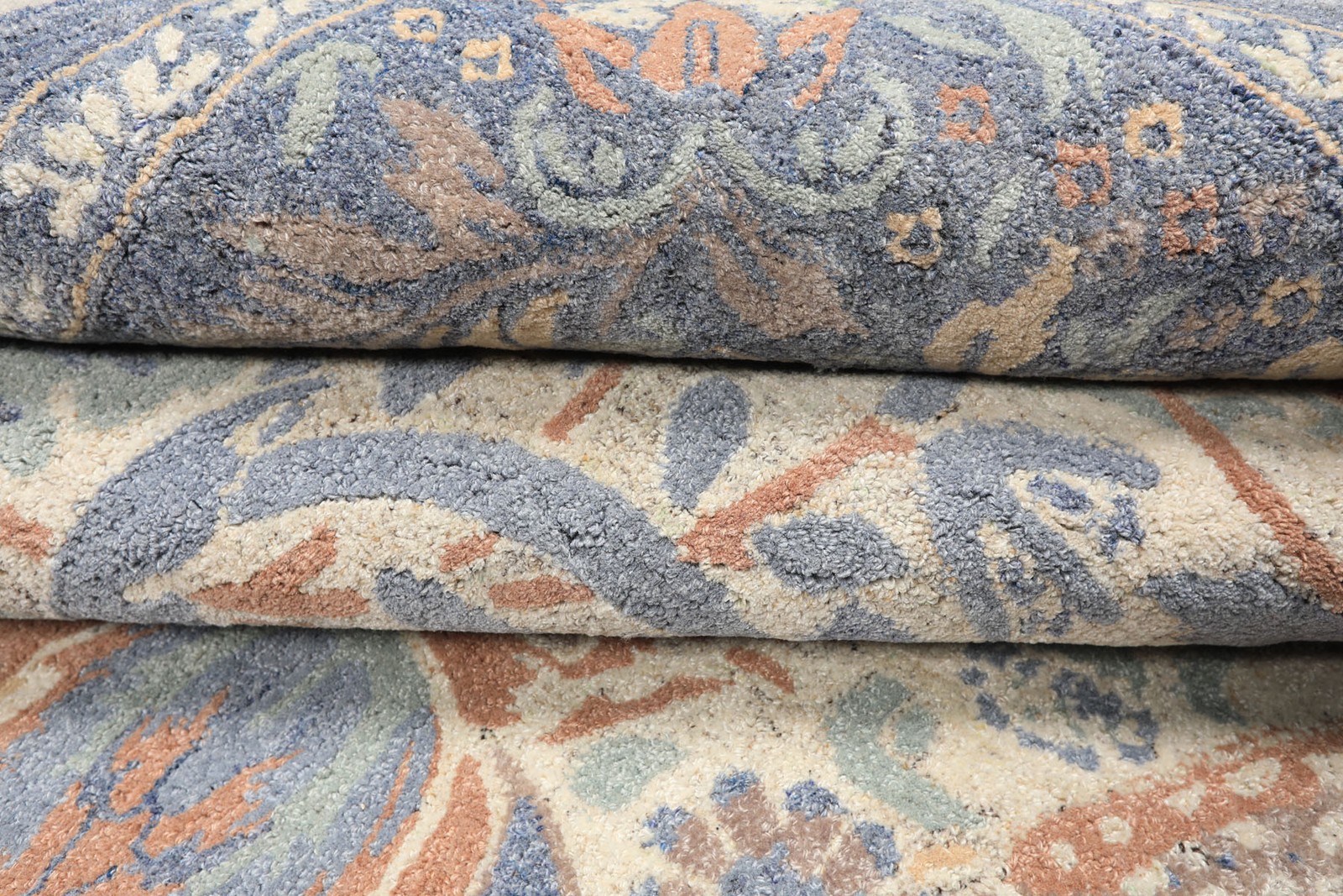 LoomBloom William Morris Hungry Birds Multi Size Hand Hooked High-twist Wool Rug