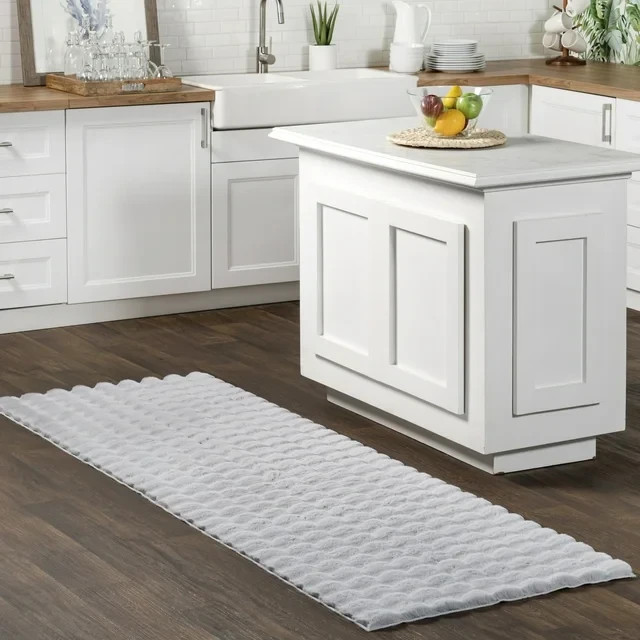 nuLOOM 2 x 8 (ft) Loomed Silver Rectangular Indoor Machine washable Pet Friendl