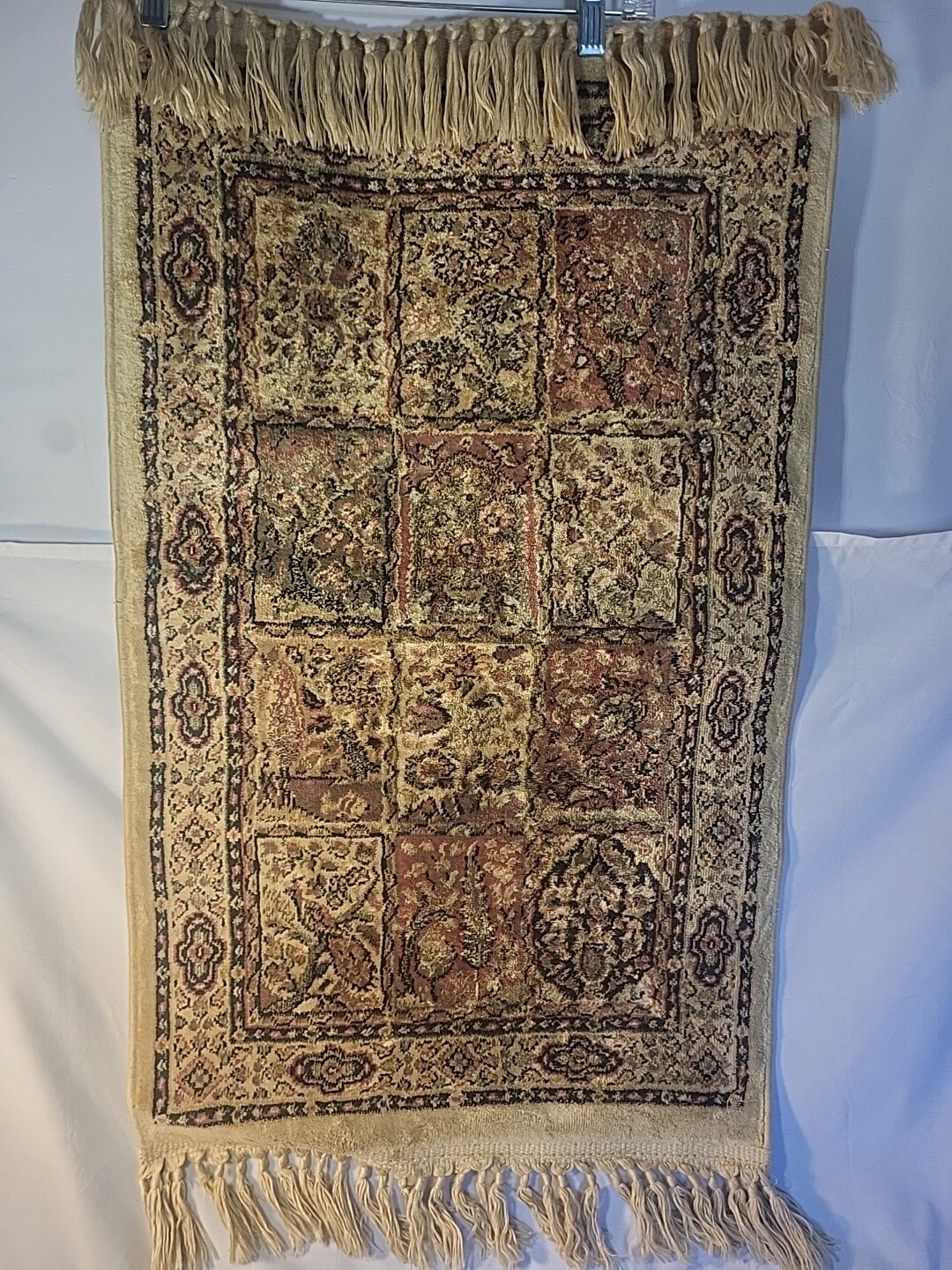 Verona Belgium Rare Floor Rug 31″ x 19 “/ 50 x 80 cm