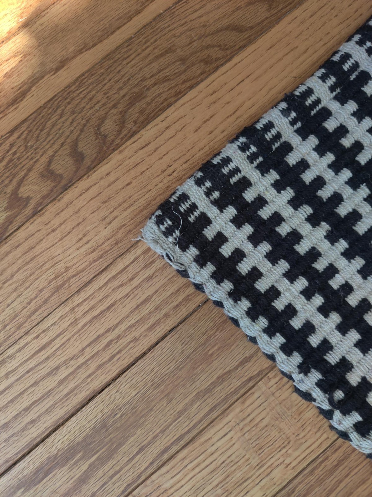 Thick Large Woven Cotton Minimalist Area Rug, Black and Ivory, 42″ x 58″