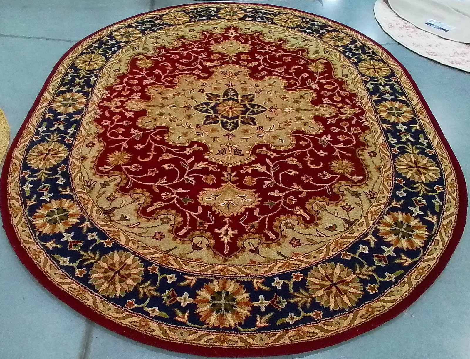 RED / BLACK 7′-6″ x 9′-6″ Back Stain Rug, Reduced Price 1172803528 HG760B-8OV