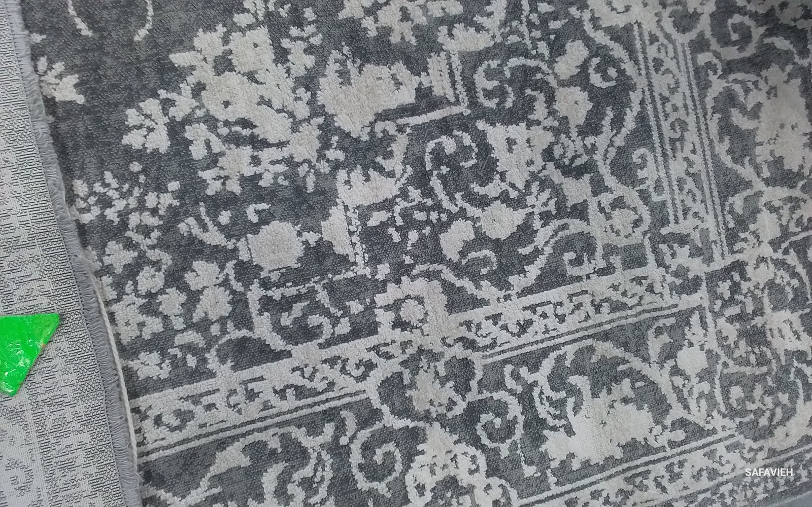 DARK GREY / CREAM 5′-1″ x 7′-6″ Damaged Rug, Reduced Price 1172807369 RFT664B-5