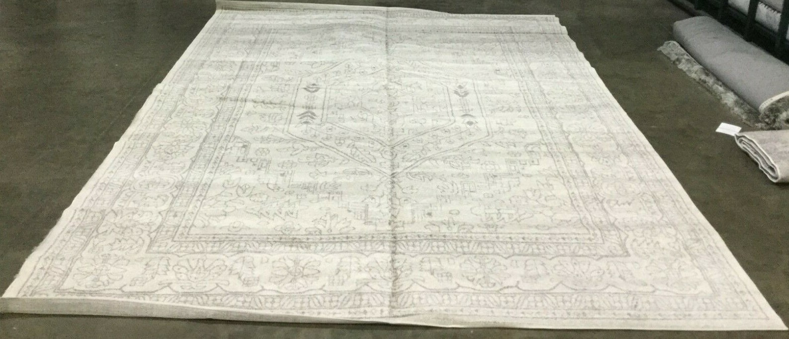 SILVER 11′ X 15′ Binding damaged Rug, Reduced Price 1172641408 ADR108B-1115
