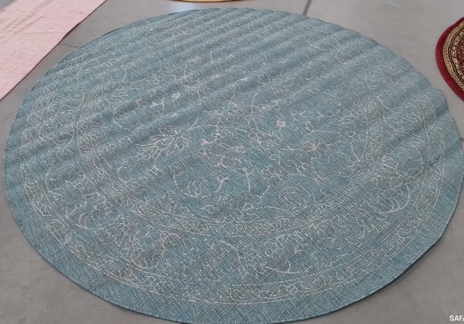 AQUA / GREY 7′-10″ x 7′-10″ Flaw in Rug Reduced Price 1172775326 CY8680-37121-8R