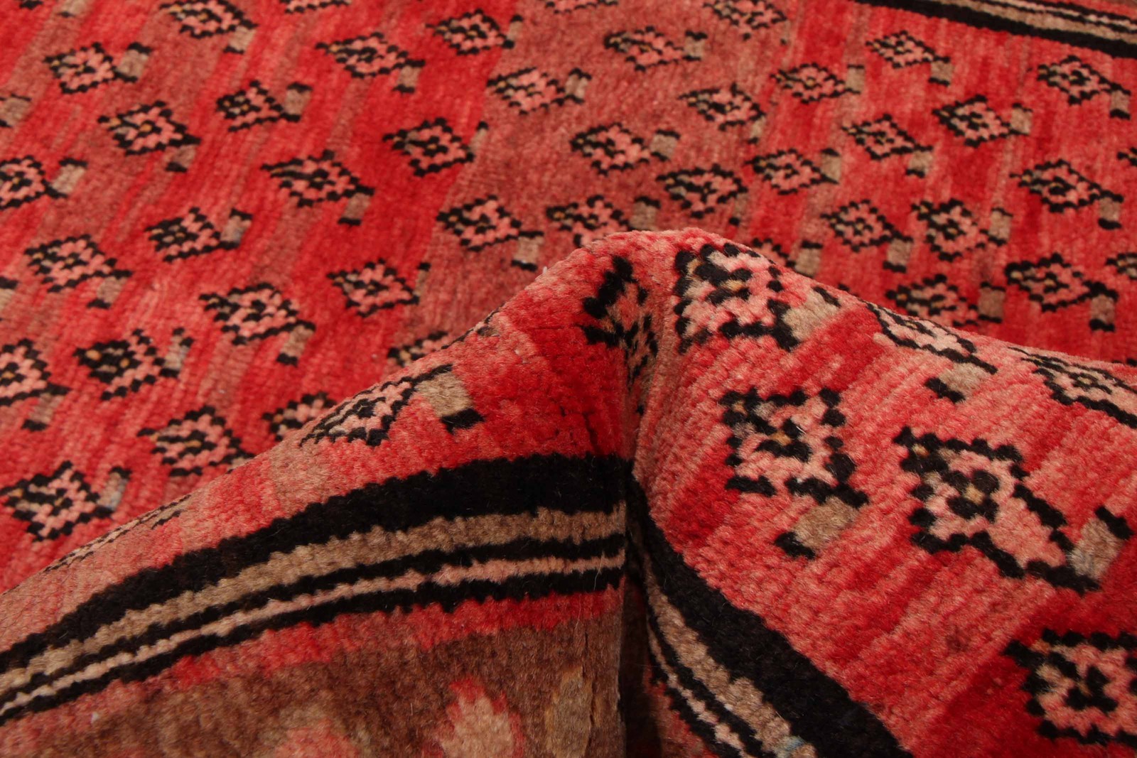 Vintage 3’5″ x 4’6″ Traditional Hand Knotted Vegetable Dye Wool Area Rug