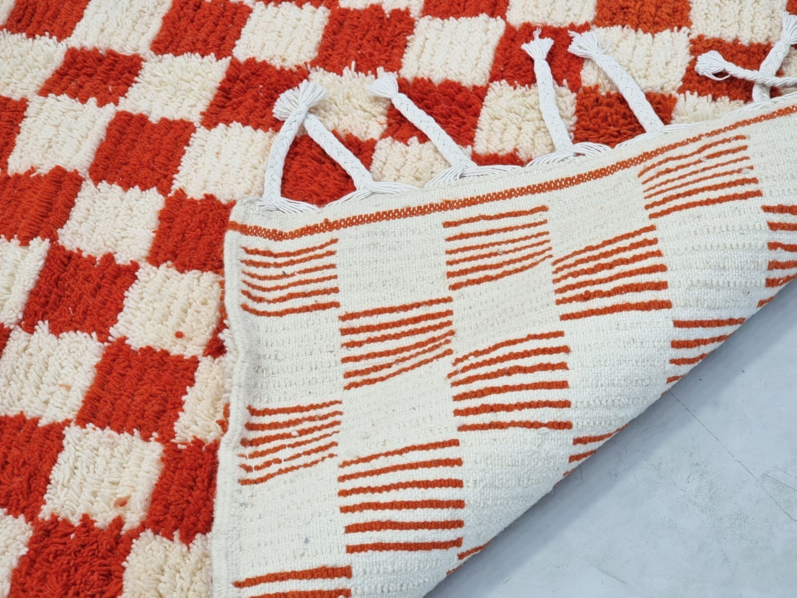 Moroccan Handmade BeniOurain Rug5’3×8’7 Berber Checkered Orange & White Wool Rug
