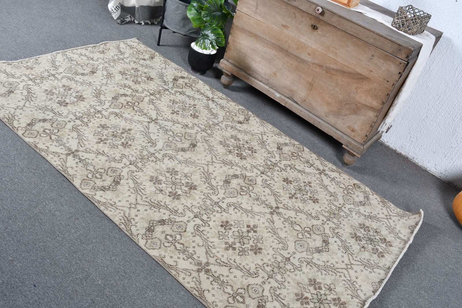 Turkish Area Rug 3,9×7,1 ft (119×217 cm), Vintage Brown Solid Wool Rug