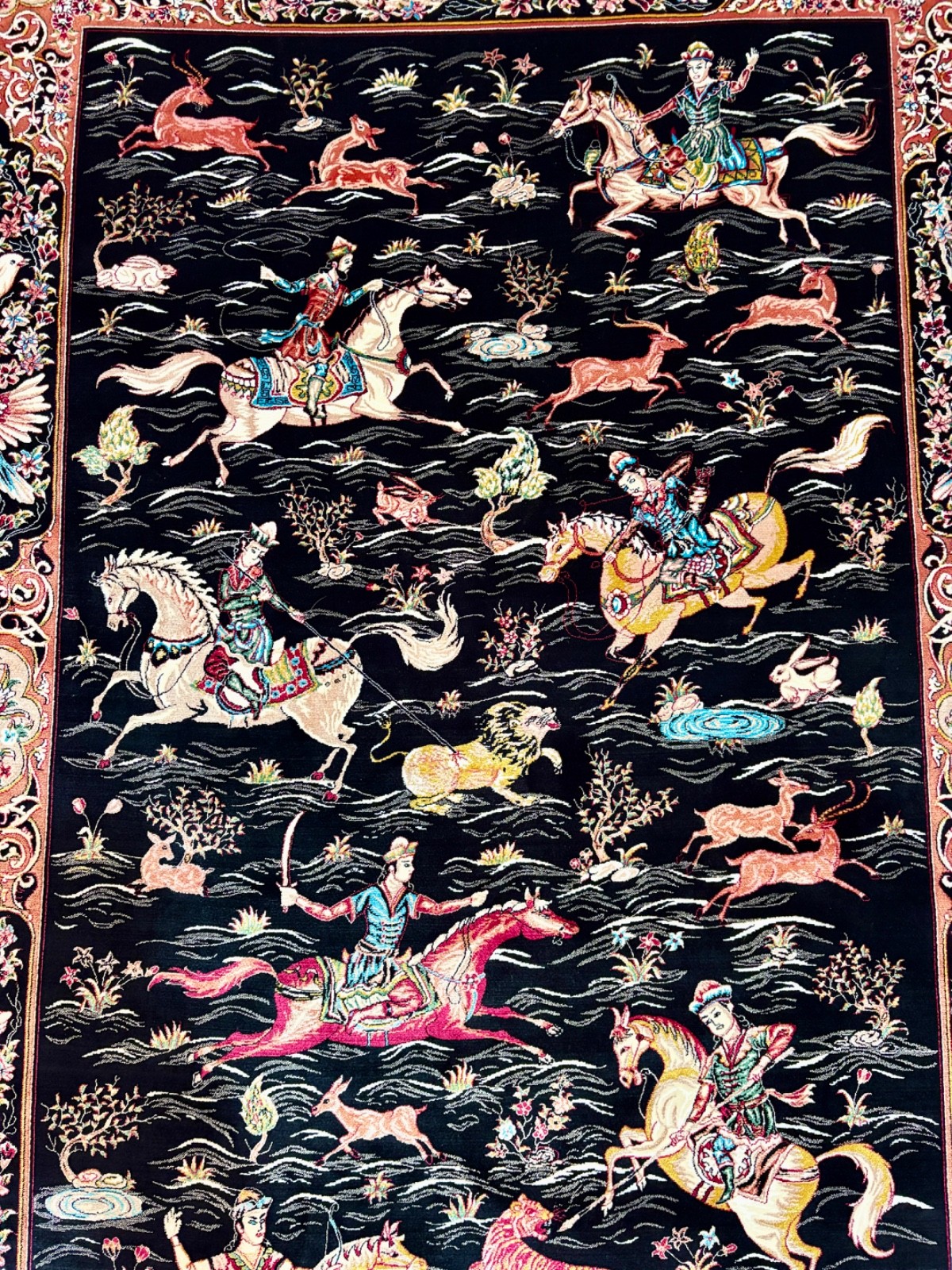 Classical Hunting Scene Rug. Loom Made in Art Silk in Astounding Detail / Colors