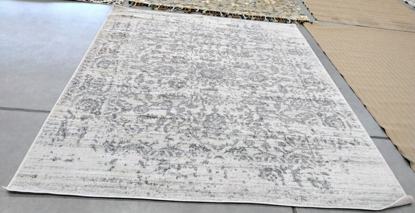SILVER / IVORY 8′ X 10′ Back Stain Rug, Reduced Price 1172740340 MAD603G-8