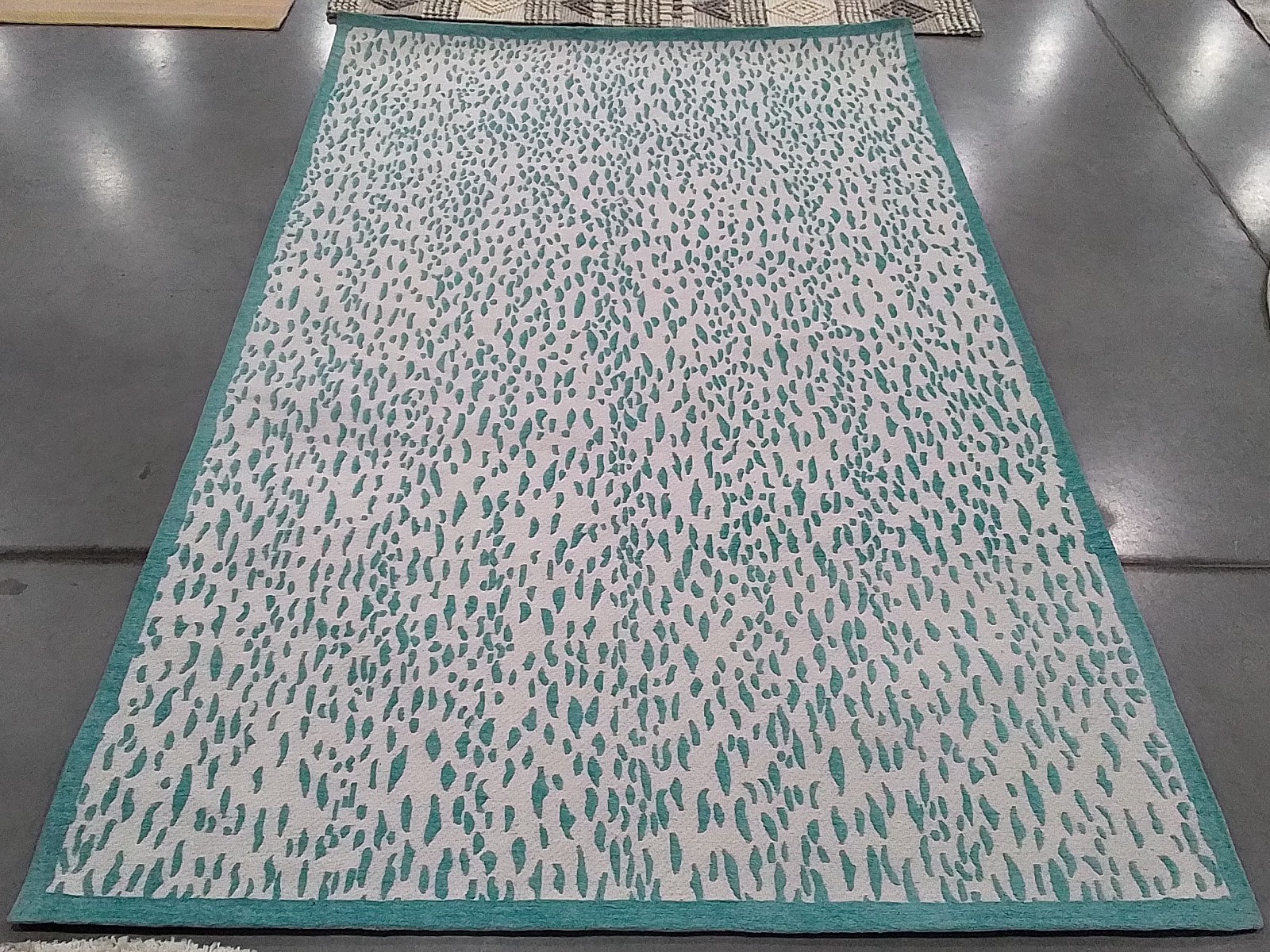 IVORY / TURQUOISE 5′-0″ x 8′-0″ Cut on Rug, Reduced Price 1172777989 MRB657T-5