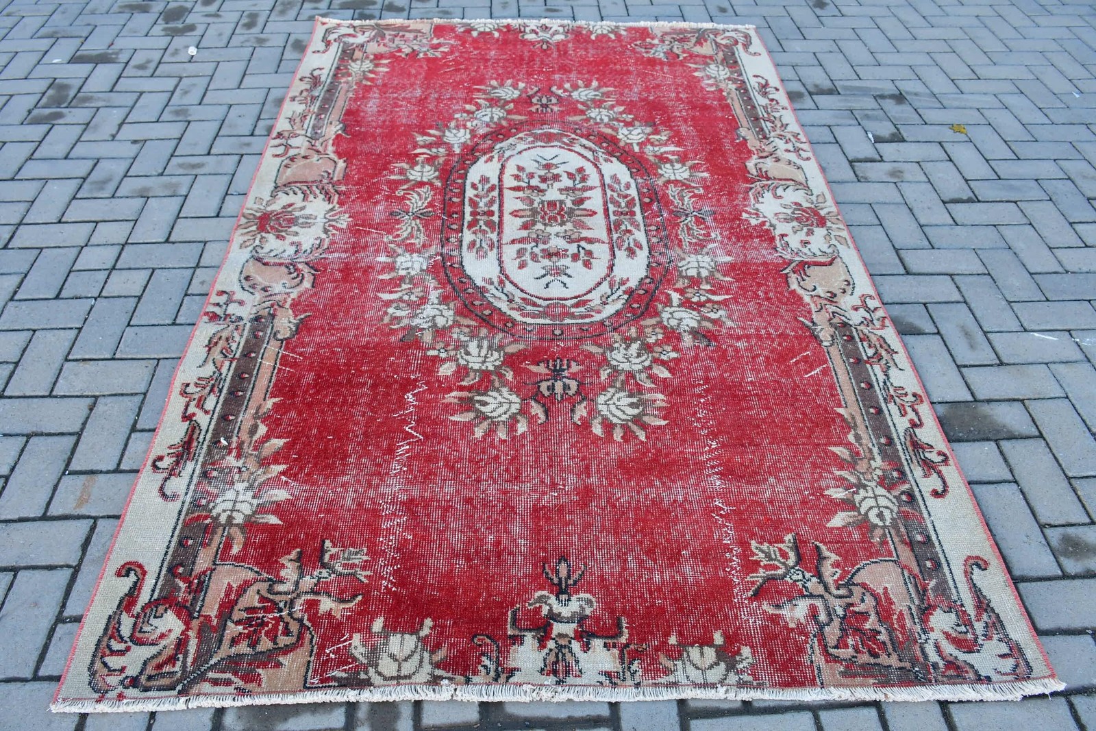 Vintage Turkish Rug 5,2×7,9 ft, Red Ikat Wool Rug