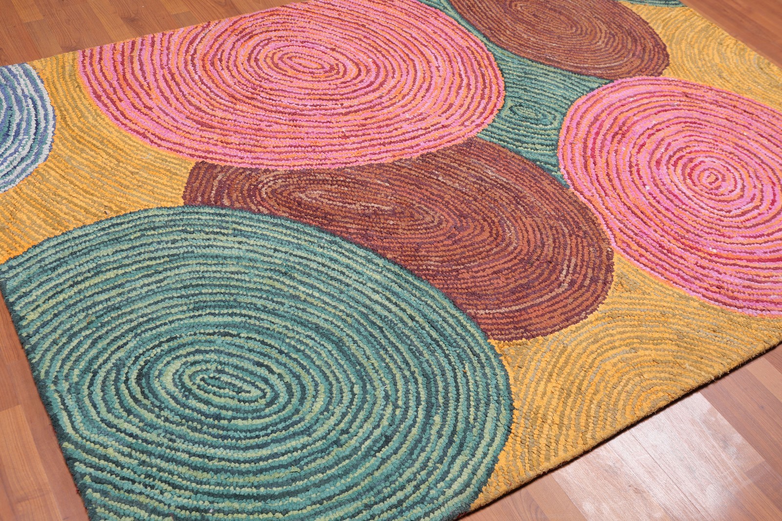 5’4″ x 7’6″ Handmade Area rug Contemporary Modern Boho Multi