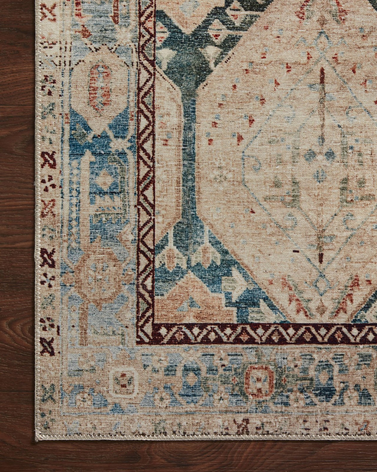 Loloi Lenna Collection LEA-05 Denim/Sand 3′-6″ x 5′-6″ Rug