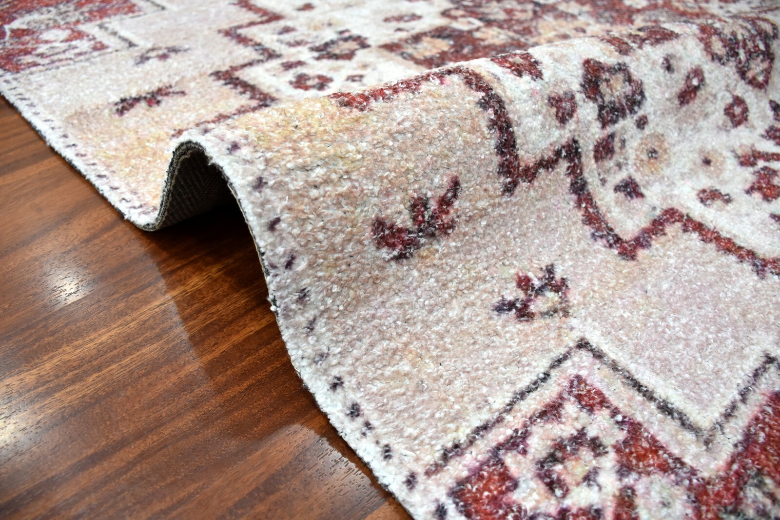 4’10” x 7’10”, 7’9″ x 9’9″ Herizz Traditional Handmade Beige Oriental Area Rug