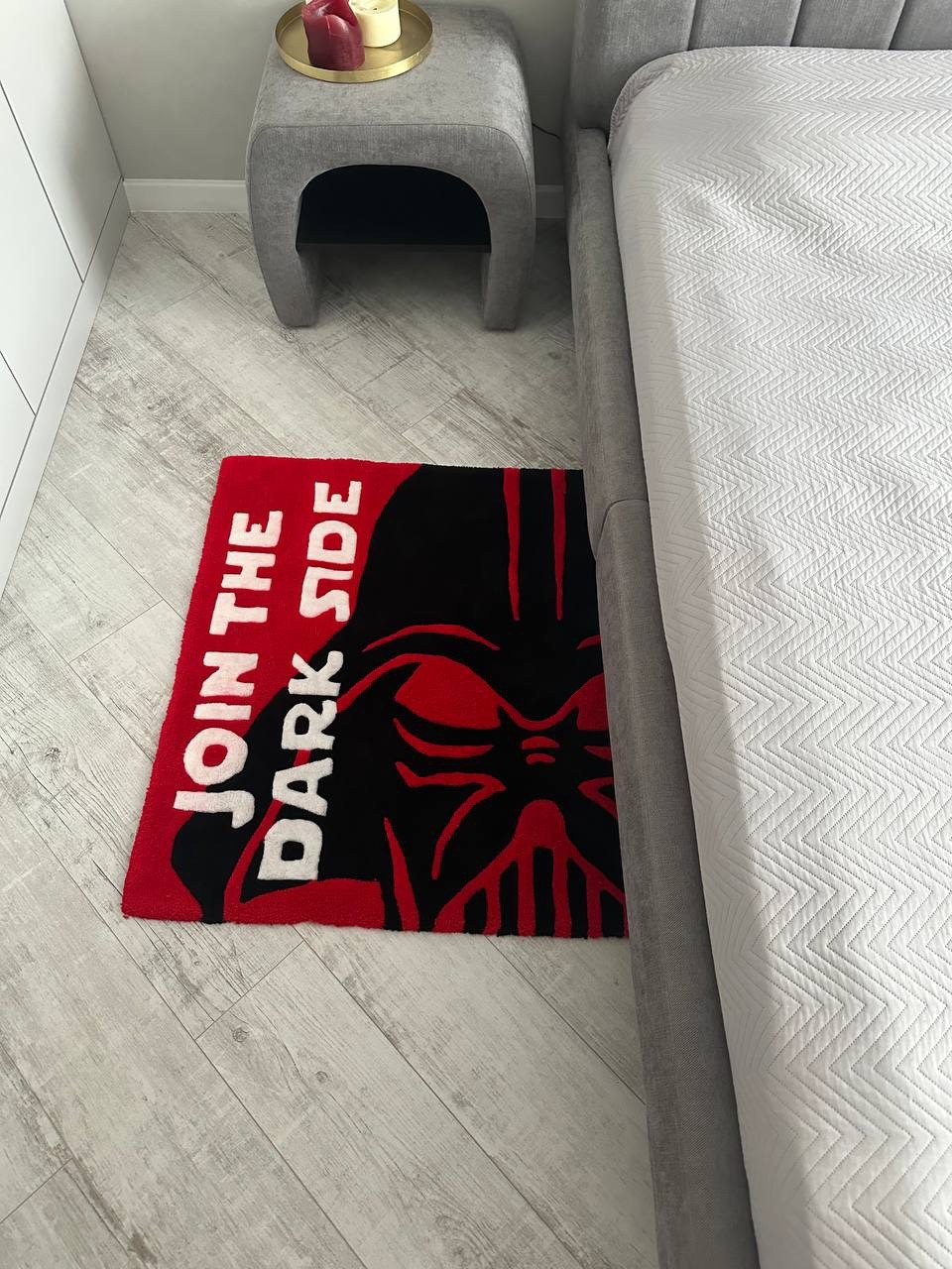 Darth Vader Tufted Rug – 80×80 cm – Handmade Star Wars Inspired Decor