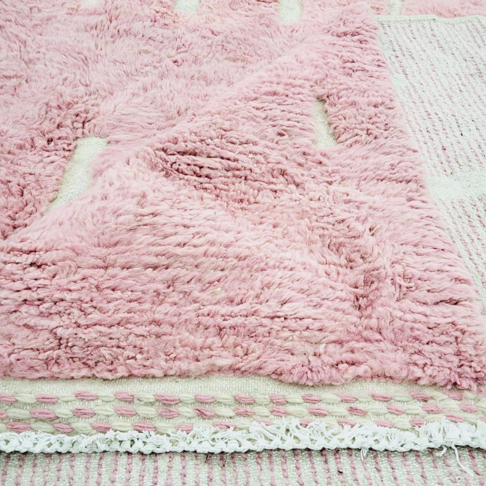 Color Rose Pink Moroccan Berber Beni Ourain Wool Rug Handmade Design Carpet Rug
