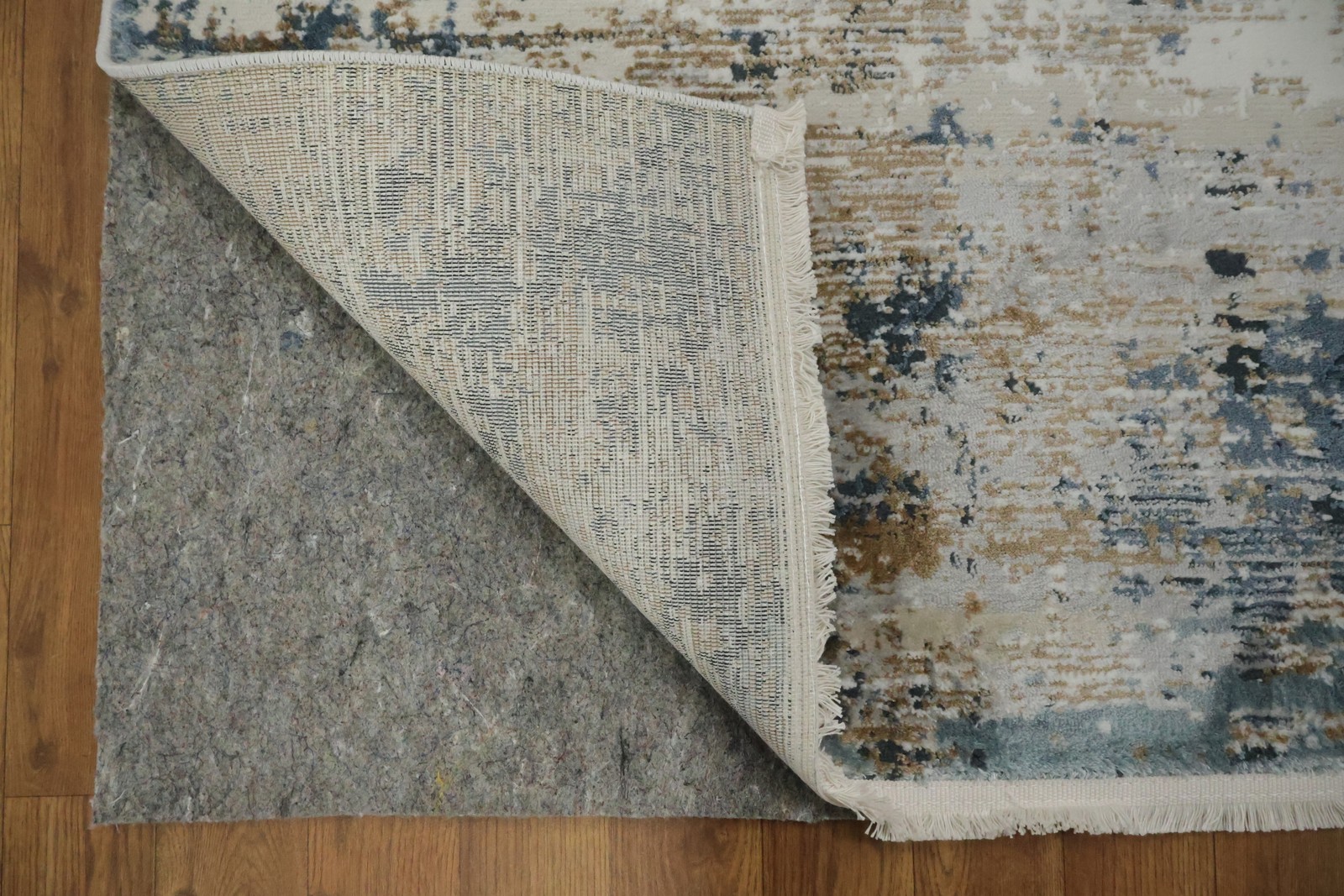 5×8 Modern Area Rug Subtle Blue Accent Stylish Contemporary Home Rug