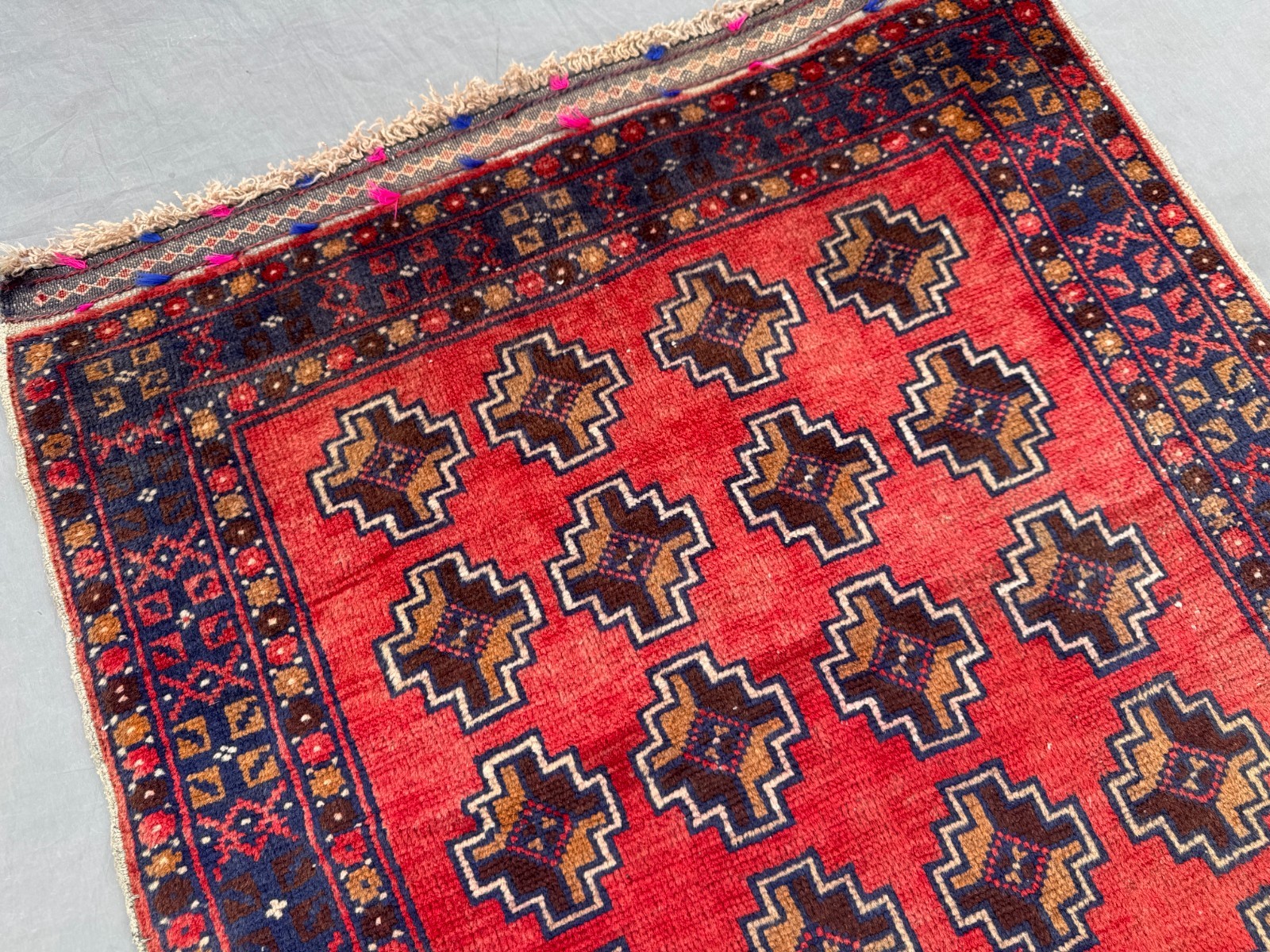 2’8 x 5 Ft Classic Afghan Baluchi Rug Hand Tribal Gul Motif Design Rich Red Wool