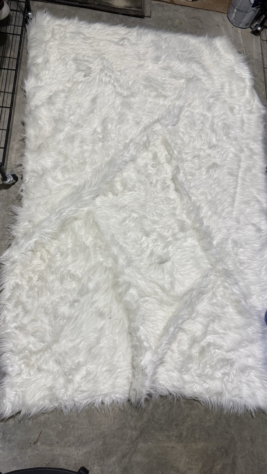 Area Rugs 4×6 Cream White Rug for Bedroom, Fluffy Shaggy Fuzzy Washable 4 x 6…