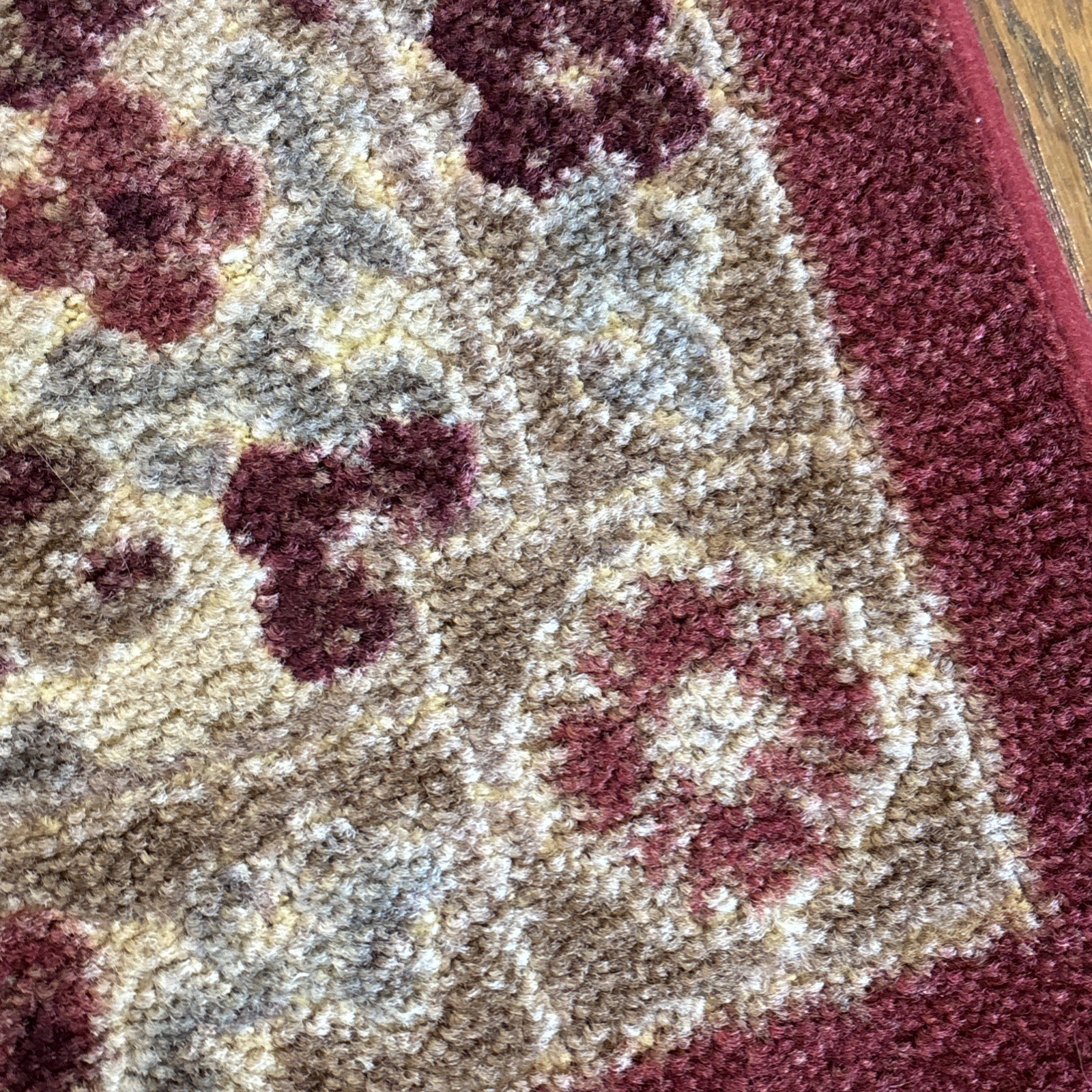 20×34” Floral Oriental Throw Area Rug – Red, Gray, Beige