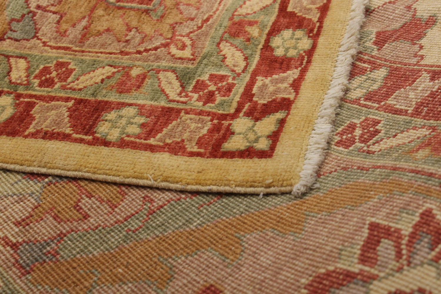 Traditional Cream, Red Hand-knotted Oriental Carpet 7’3″ x 9’3″ Wool Area Rug