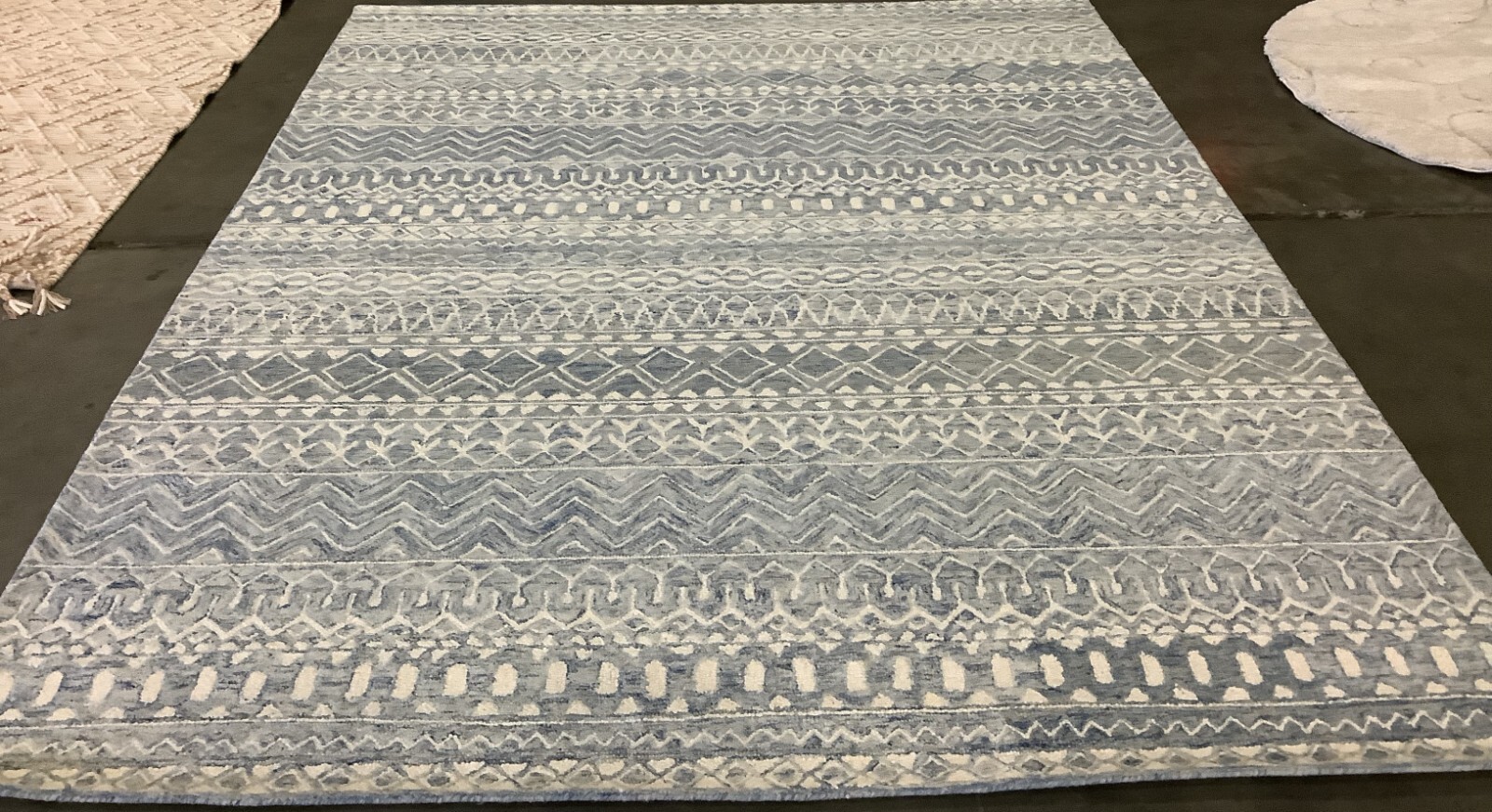 BLUE / IVORY 8′-0″ x 10′-0″ Flaw in Rug, Reduced Price 1172673326 MLP502M-8
