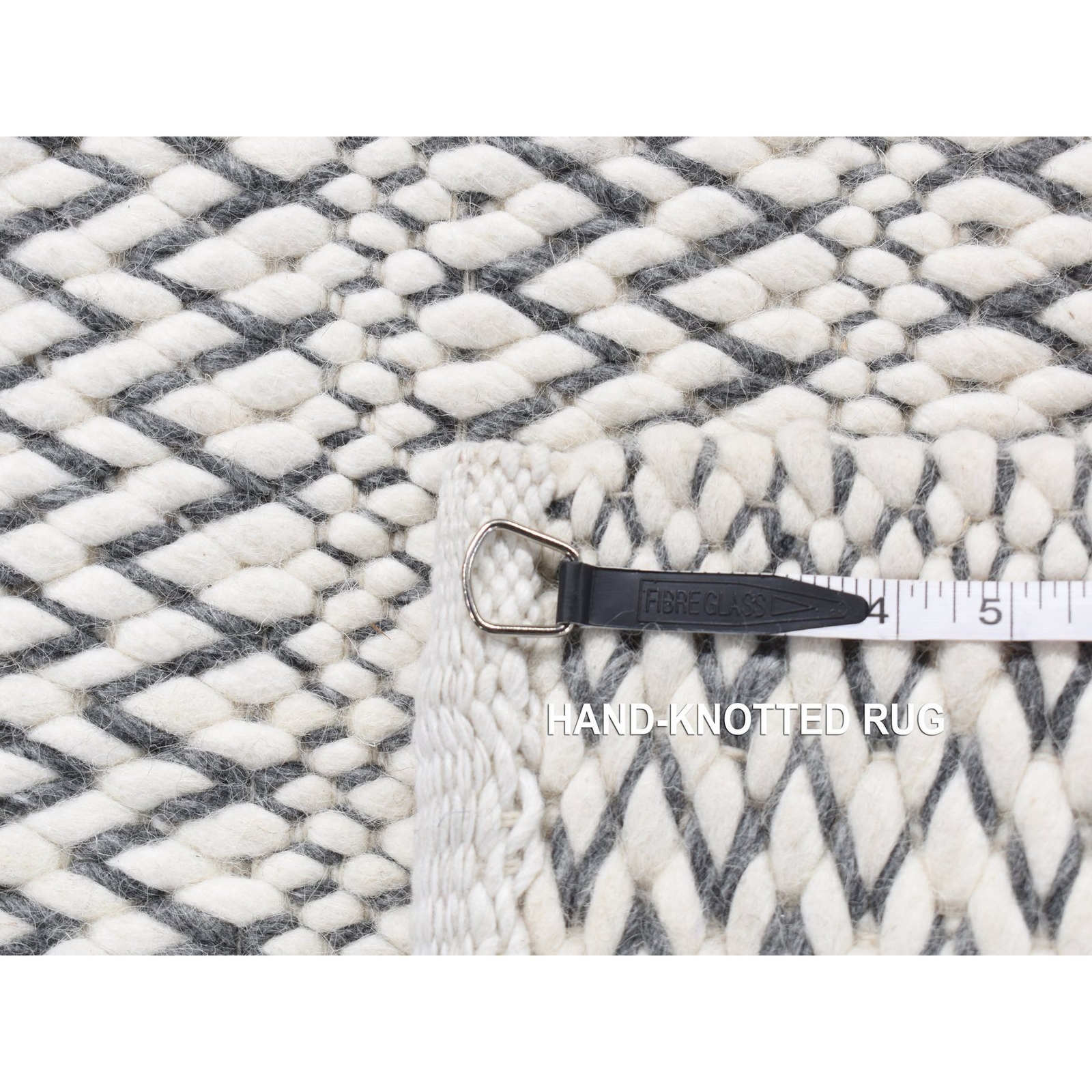 2’2″x2’2″ Ivory Flat Weave Pile 100% Wool Hand Woven Big Knots Square Rug R87415
