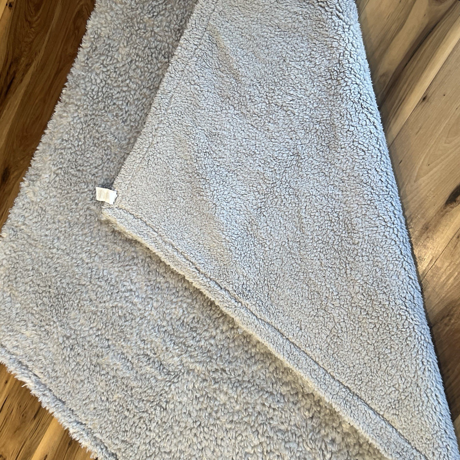 Pottery Barn Sherpa Boucle Area Rug 50×60 Gray Plush Cozy Accent Floor Rug