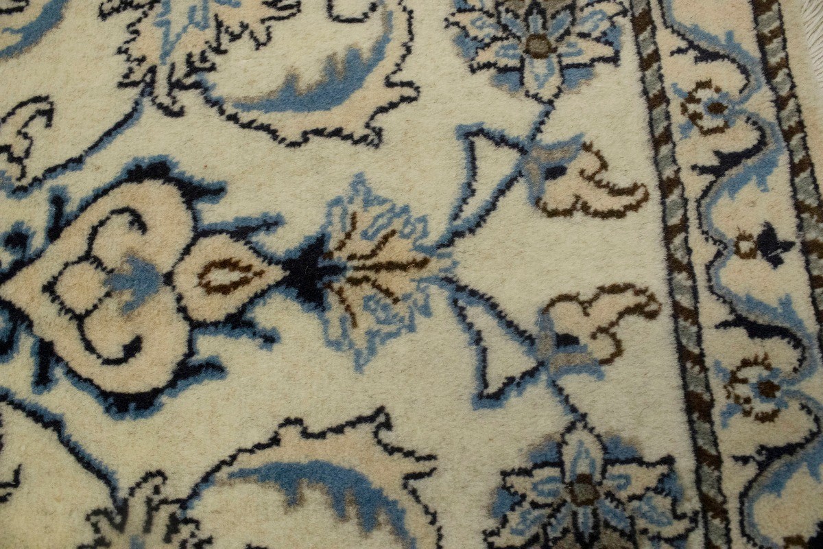 2’3X4’6 Handmade Nain Oriental Rug Cream Floral Design Classic Small Carpet