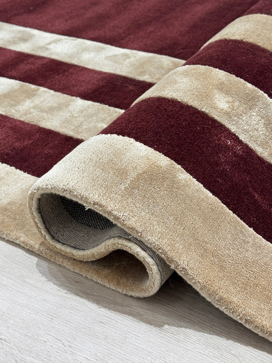 Hand-Tufted Burgundy Wool Area Rug Scandinavian Modern Living Room, bedroom rug