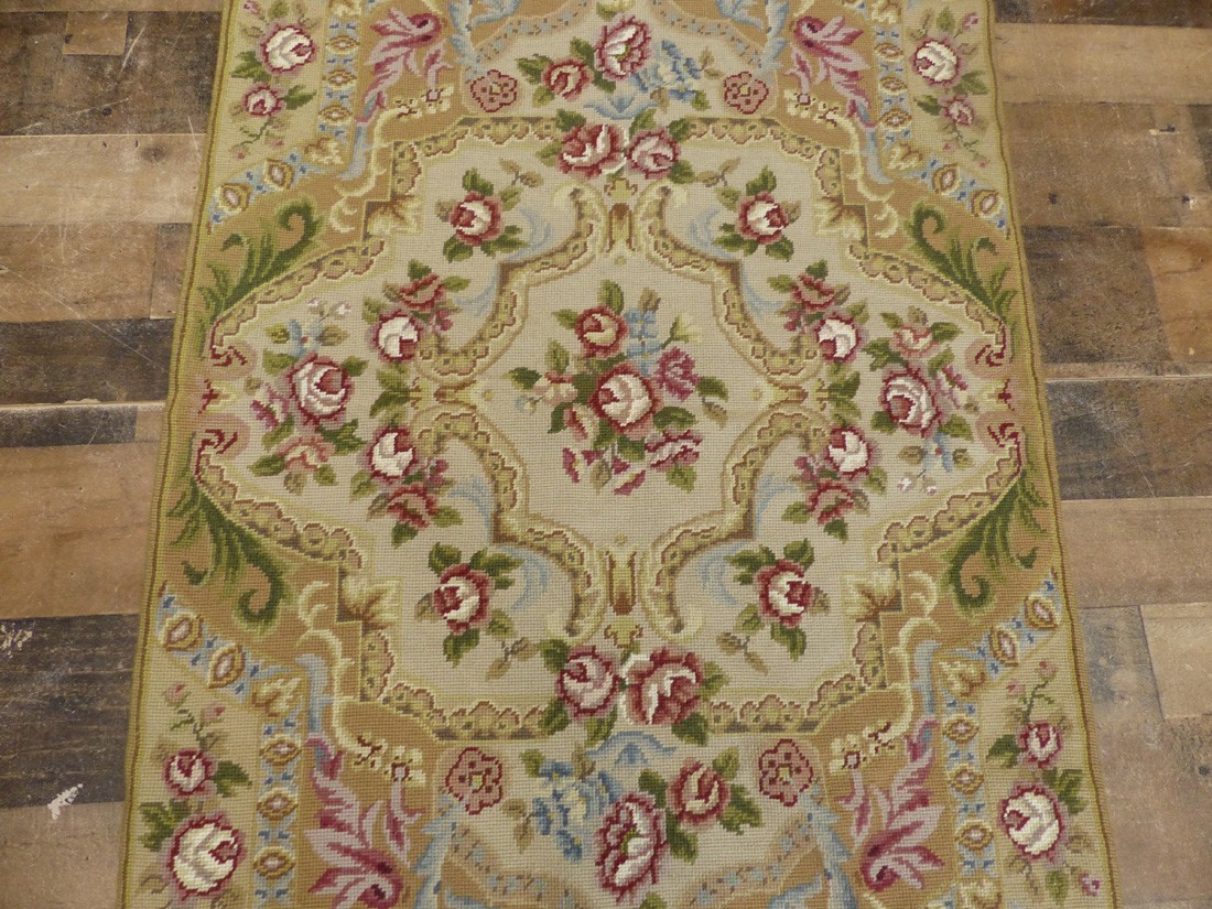 2’6″x4′ New French Aubusson Design Chic hand knotted wool Needlepoint area rug