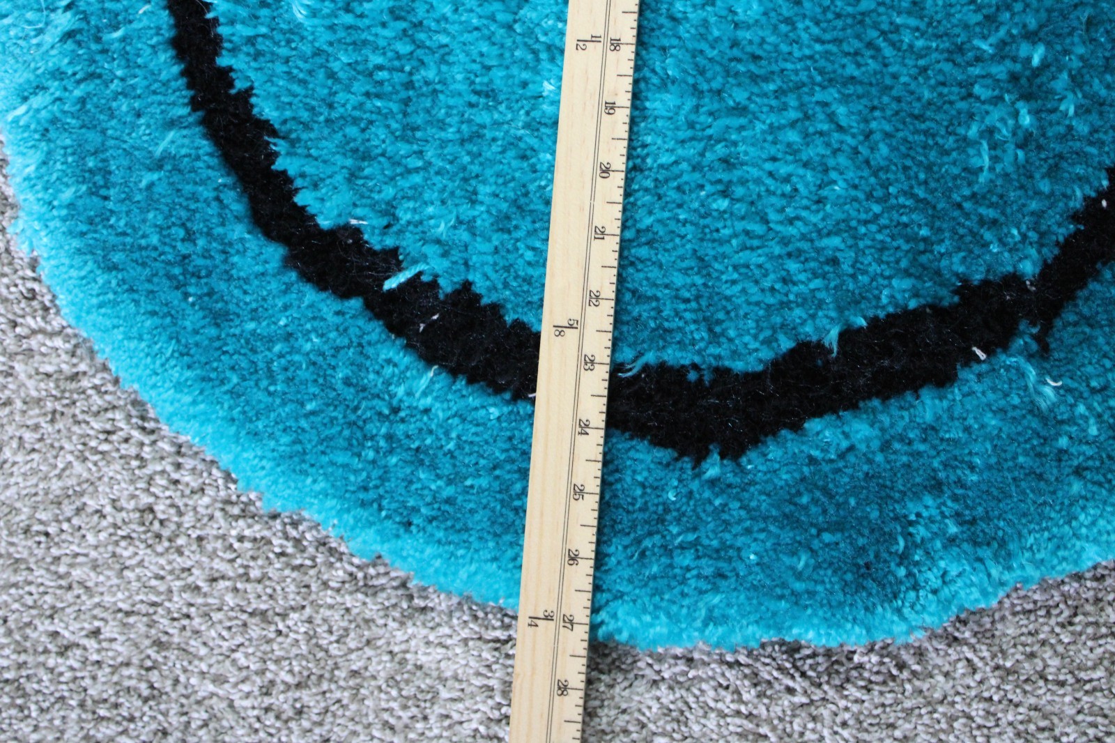 Hand Tufted Smiling Rug 25X27 Teal Black